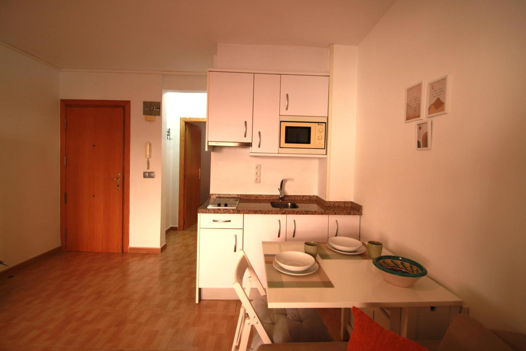 Apartamento Casaturis En Centro De Alicante En Antigua Estacion Autobuses A101 Exterior photo